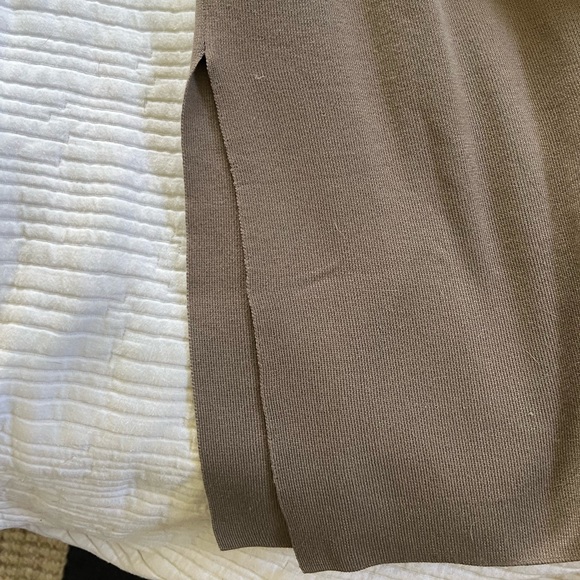 SOLD // Long line cardigan - Picture 8 of 10